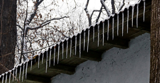 What Causes Ice Dams